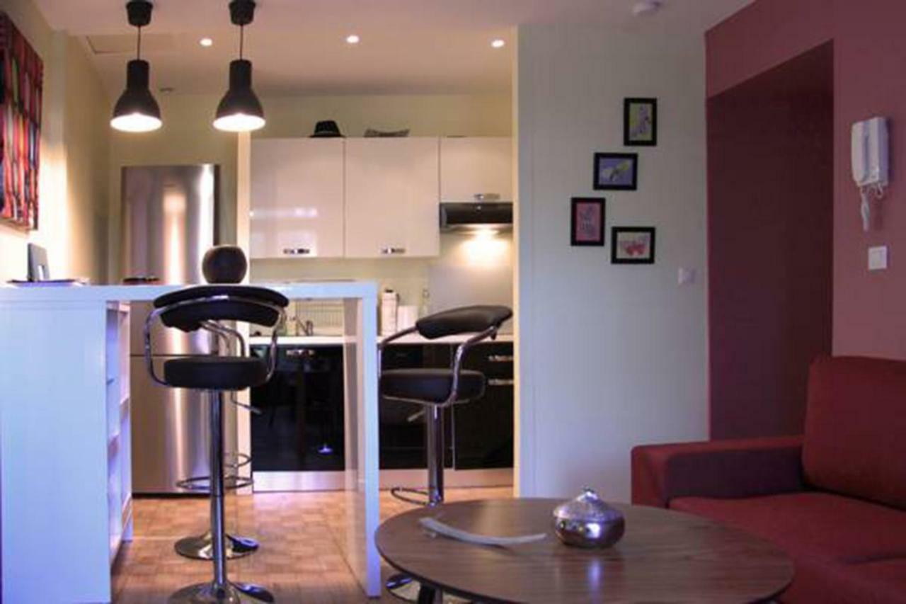 Appartement Le Chateau Mérignac Extérieur photo